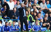 Mourinho nhận án 'treo giò' 1 trận và sắp bị kiện