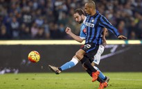 Higuain lập cú đúp giúp Napoli qua mặt Inter Milan