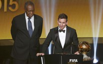 Messi lập kỷ lục lần thứ 5 giành Quả bóng vàng FIFA