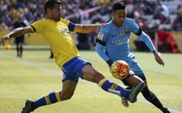 Suarez và Neymar lập công, Barcelona vượt qua Las Palmas