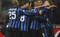 Ghi 2 bàn trong 4 phút, Inter Milan lên hạng 4