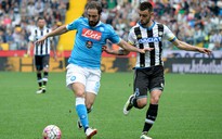 Higuain hóa tội đồ, Napoli dâng cúp cho Juventus