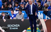 HLV Ranieri chỉ đặt mục tiêu top 10 Premier League cho Leicester ở mùa tới