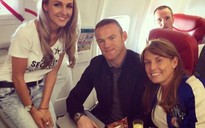 Rooney giải sầu bị loại khỏi EURO bằng chuyến du lịch giá rẻ