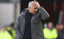 Mourinho nổi giận khi cầu thủ M.U dính 'virus FIFA'