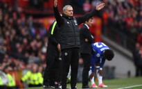M.U hạ Chelsea: Chiến thắng biểu tượng của Mourinho