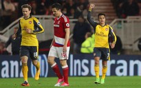 Sanchez và Ozil giúp Arsenal níu giữ hy vọng dự Champions League