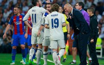 Zidane sai lầm khi để Real Madrid đôi công với Barcelona