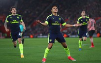 Sanchez giúp Arsenal tiếp tục mơ về top 4 Premier League