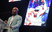 Mayweather thừa nhận McGregor là 'đối thủ khó chơi'