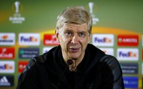 HLV Wenger: 'Arsenal vẫn đang tìm hiểu trình độ của Europa League'