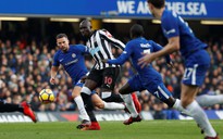 Đánh bại Newcastle, Chelsea gieo sầu cho Benitez