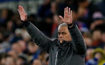 Mâu thuẫn với ban lãnh đạo, Mourinho có thể rời M.U ngay cuối mùa này