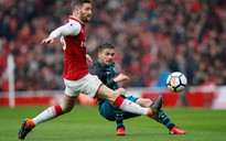 'Kép phụ' tỏa sáng, Arsenal đánh bại Southampton