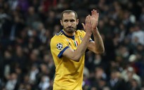 Chiellini: 'Real Madrid đã trả cho trọng tài bao nhiêu tiền?'