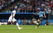 Cavani tỏa sáng, Uruguay tiễn Bồ Đào Nha về nước