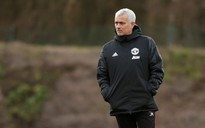 HLV Mourinho: 'Klopp hãy giành chức vô địch với Liverpool rồi nói chuyện'