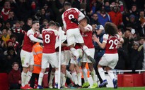 Arsenal đánh bại Chelsea, cuộc đua top 4 hứa hẹn hấp dẫn