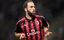 Chuyển nhượng: Chelsea mượn Higuain, Barcelona giành được chữ ký của De Jong