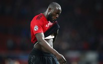 'Nổi loạn' để đòi ra đi, Lukaku bị M.U phạt nặng