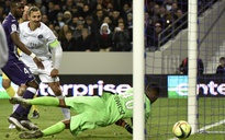 Ibrahimovic kéo dài kỷ lục bất bại của PSG