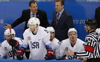 Tức giận vì thua thảm, HLV hockey Mỹ từ chối bắt tay HLV Nga