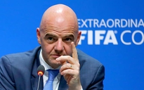Chủ tịch FIFA thoát cuộc điều tra đưa hối lộ