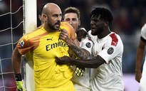 Thủ môn Pepe Reina cứu AC Milan tạm thoát khủng hoảng ở Serie A