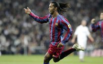Ronaldinho ở tù tại Paraguay: Barcelona cắt đứt quan hệ