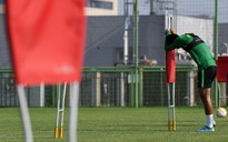 Giải bóng đá hàng đầu Trung Quốc lại bị 'treo' vì dịch bệnh