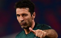 “Người nhện” Buffon gia hạn với Juventus để tiếp tục chinh phục kỷ lục