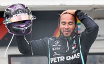 Hamilton san bằng kỷ lục của huyền thoại đường đua F1 Michael Schumacher