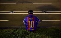 Messi thông báo bỏ tập, Barcelona hết đường cứu vãn