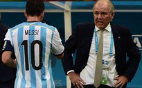 Chưa vơi nỗi đau Maradona qua đời, bóng đá Argentina nhận thêm cú sốc