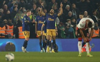 Cúp Liên đoàn Anh: Đánh bại Southampton, Newcastle tiến sát chức vô địch