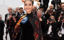 Trương Thị May diện áo dài thêu rồng trên thảm đỏ Cannes 2019