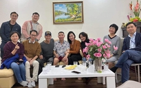 Vợ cũ Thảo Vân và đồng nghiệp đến thăm NSND Công Lý