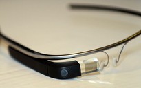 Google Glass không bị khai tử