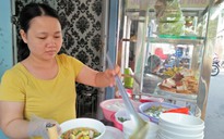 Bún cá Châu Đốc 'đúng gốc miền Tây' khiến người Sài Gòn mê mẩn