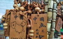 Thu hồi móc khoá in hình đường lưỡi bò trong hội chợ xuân Phú Quốc