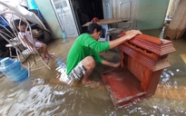 Phú Quốc sau trận ngập lịch sử: Dọn nhà trong biển nước, thấy mưa là ám ảnh