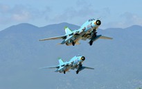 Chùm ảnh: Tiêm kích bom Su-22 trên bầu trời Việt Nam