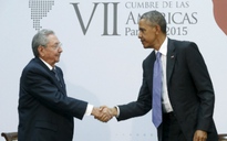 Cuộc gặp 'lịch sử' giữa Tổng thống Mỹ Obama và Chủ tịch Cuba Raul Castro