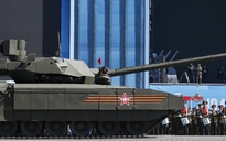 Tổng thống Putin yêu cầu sản xuất hàng loạt vũ khí tối tân