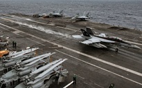 Thăm Trung Quốc, Tư lệnh Hải quân Mỹ tuyên bố tiếp tục tuần tra Biển Đông