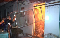 An Giang: Cháy dãy nhà ven chợ, 1 căn nhà bị thiêu rụi