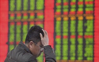 Hơn một nửa số cổ phiếu Trung Quốc ngừng giao dịch
