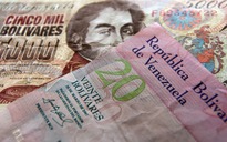 Venezuela in giấy bạc mệnh giá 20.000 bolivar vì siêu lạm phát