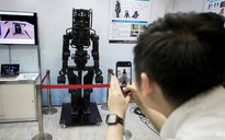 Khám phá robot giao thư, mua hàng và xây nhà ở Nhật Bản