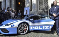 Cảnh sát Ý được lên đời siêu xe Lamborghini mới